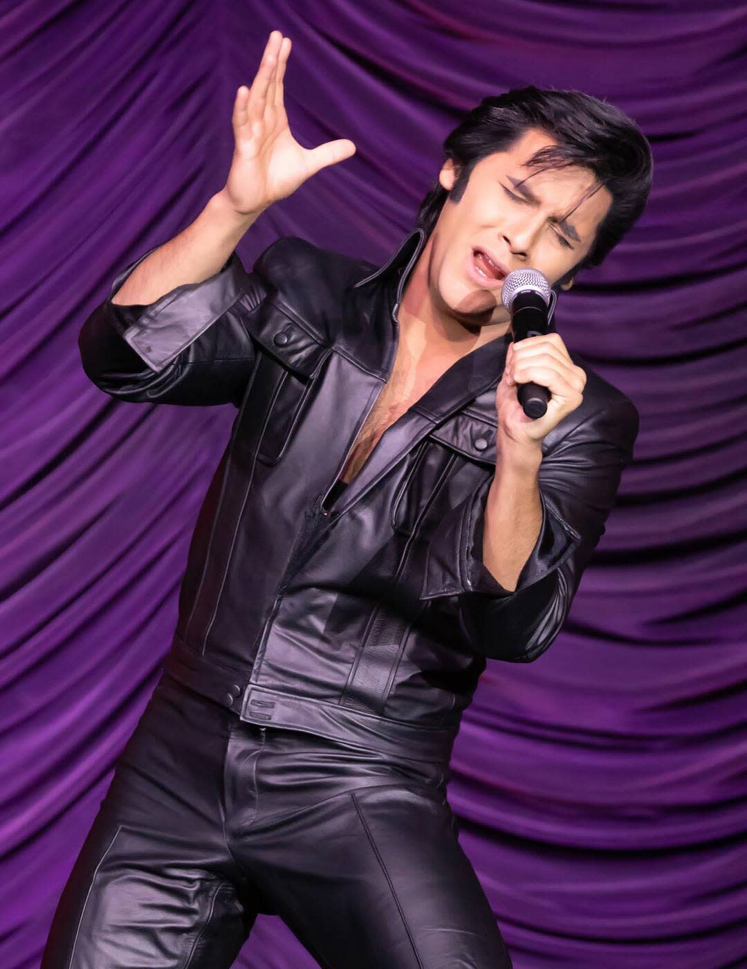 Cote Deonath performs as Elvis Presley and co-headlines the Mount Dora Elvis Weekend.