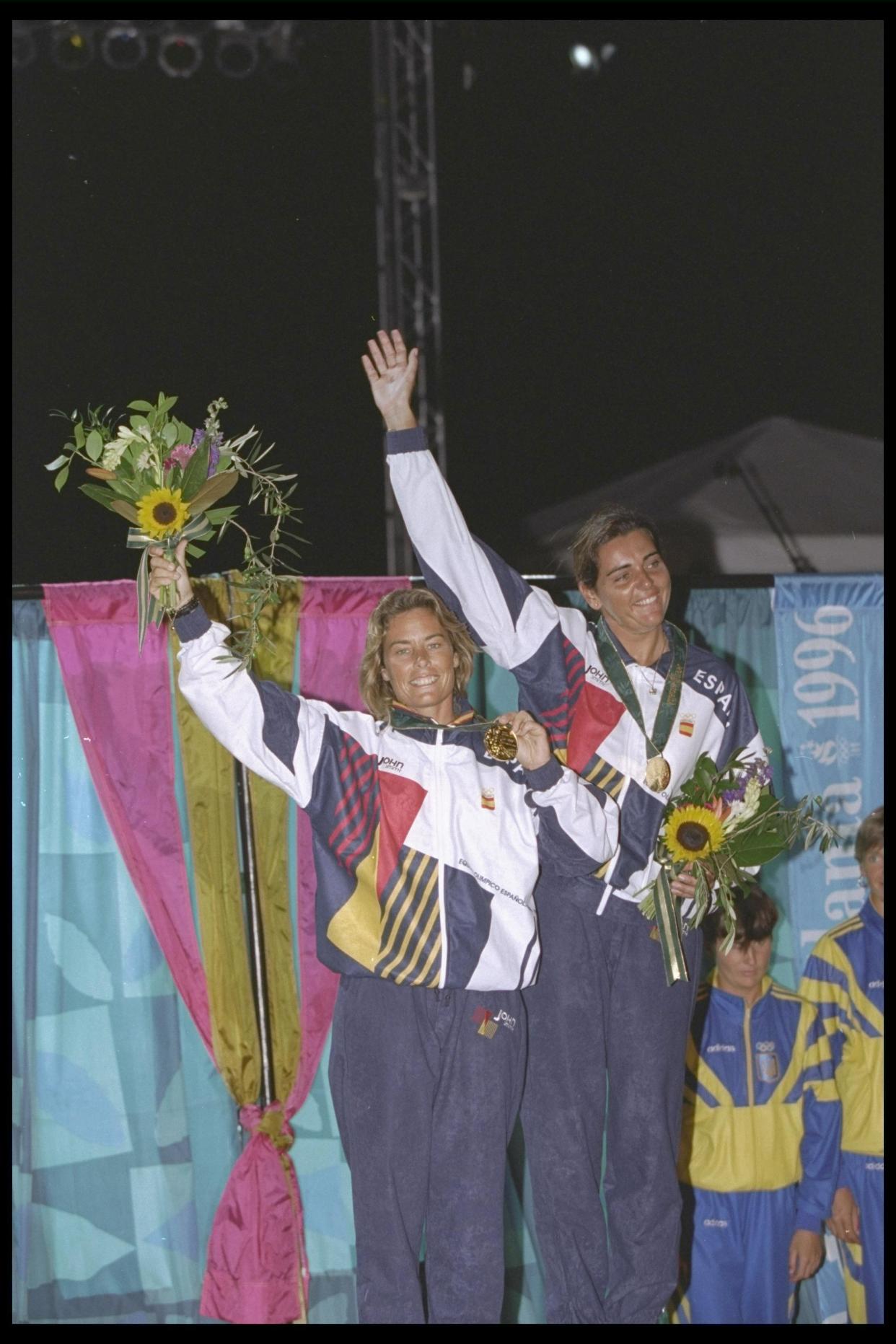30 Aug 1996: Theresa Zabell and Begonavia Dofresne of Spain winners of the gold medal in the 470 W class at the Olympic games in Atlanta, Georgia in the USA. Mandatory Credit:  Thiery Martinez/Allsport