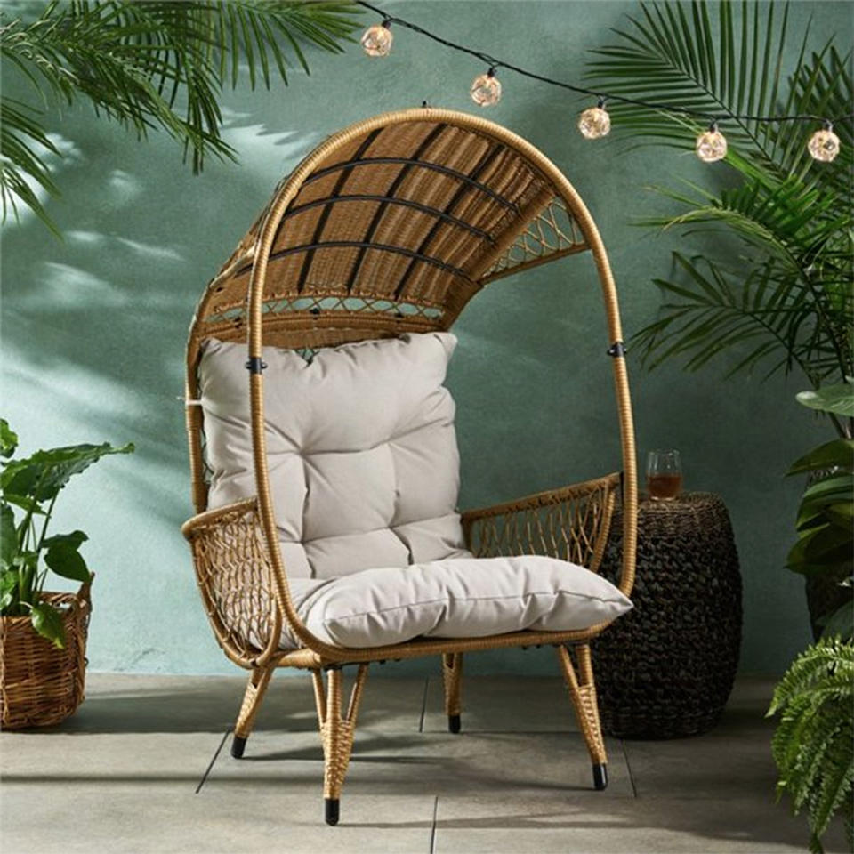 walmart-patio-deals-wicker-chair