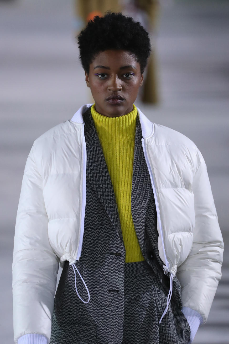 <p>The subtle texture in this minature Afro adds flair. (Photo: Getty Images) </p>