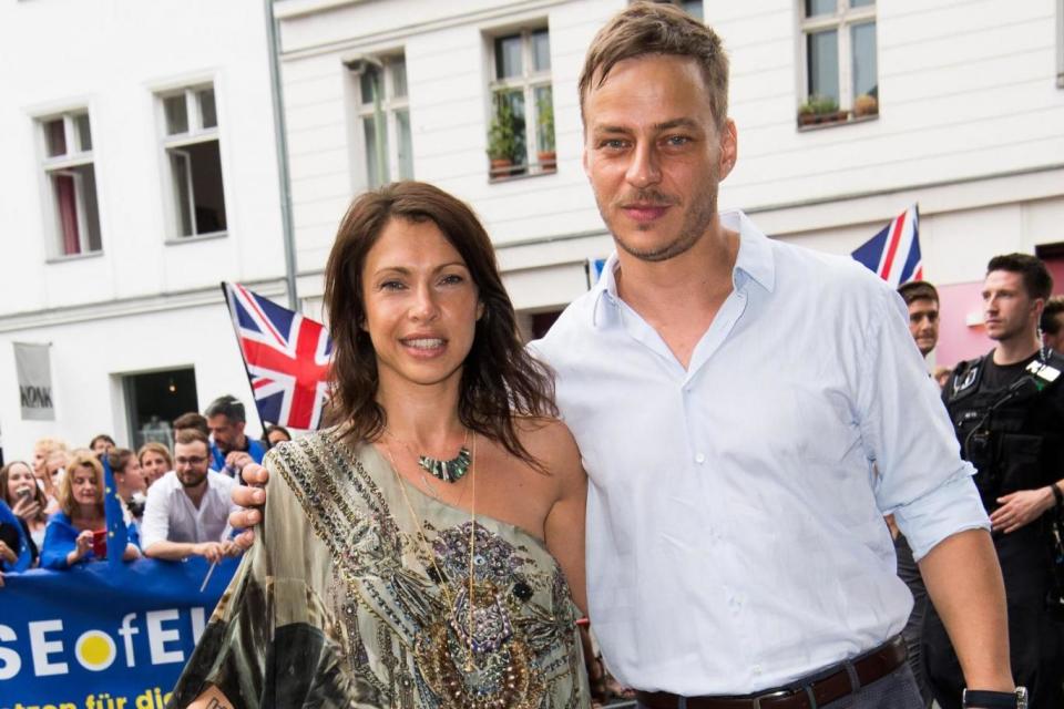 Tom Wlaschiha and Jana Pallaske arrive for the royal reception. (Getty Images)
