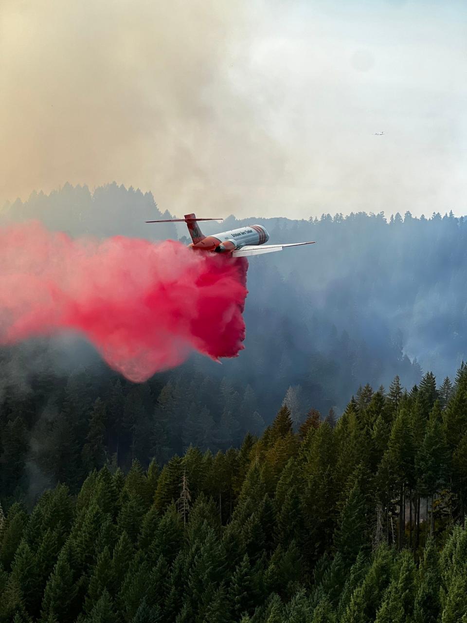 Image of an airtanker supporting Haight Creek Fire operations on Wednesday, July 19, 2023.