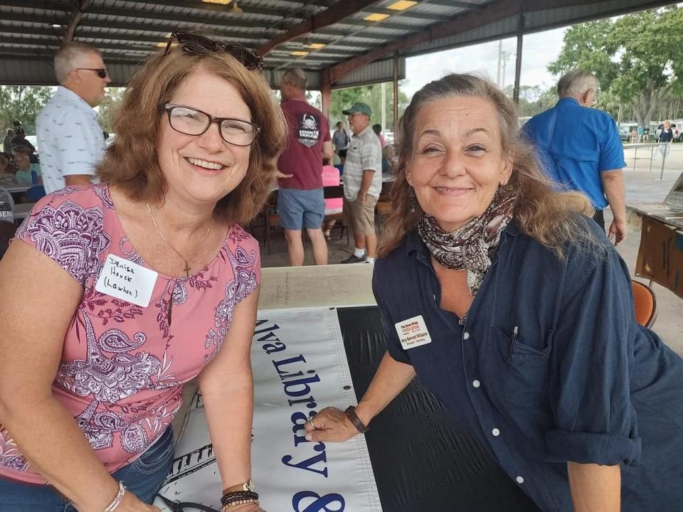 Lee County history lover K Denise Houck and yours truly at last year's Pioneer Picnic.