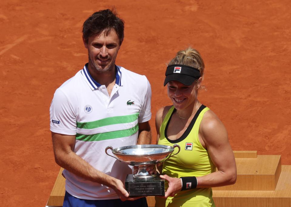 Laura Siegemund and Edouard Roger-Vasselin won the title. (Getty Images)