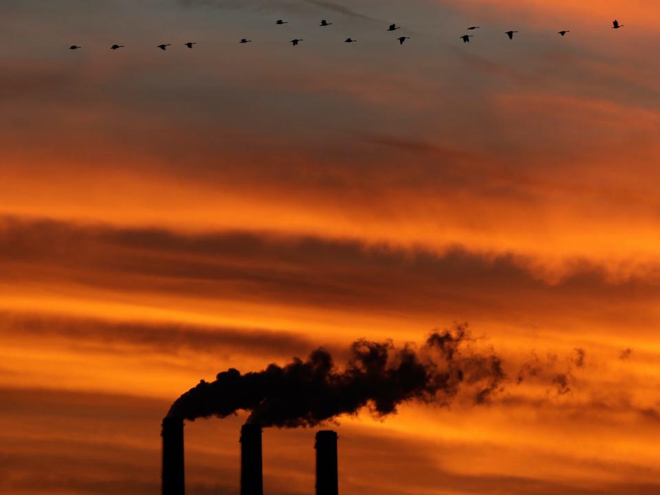 Jeffrey Energy Center coal power plant near Emmett, Kansas in 2012.