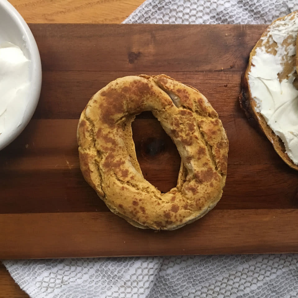 Easy Pumpkin Spice Bagels