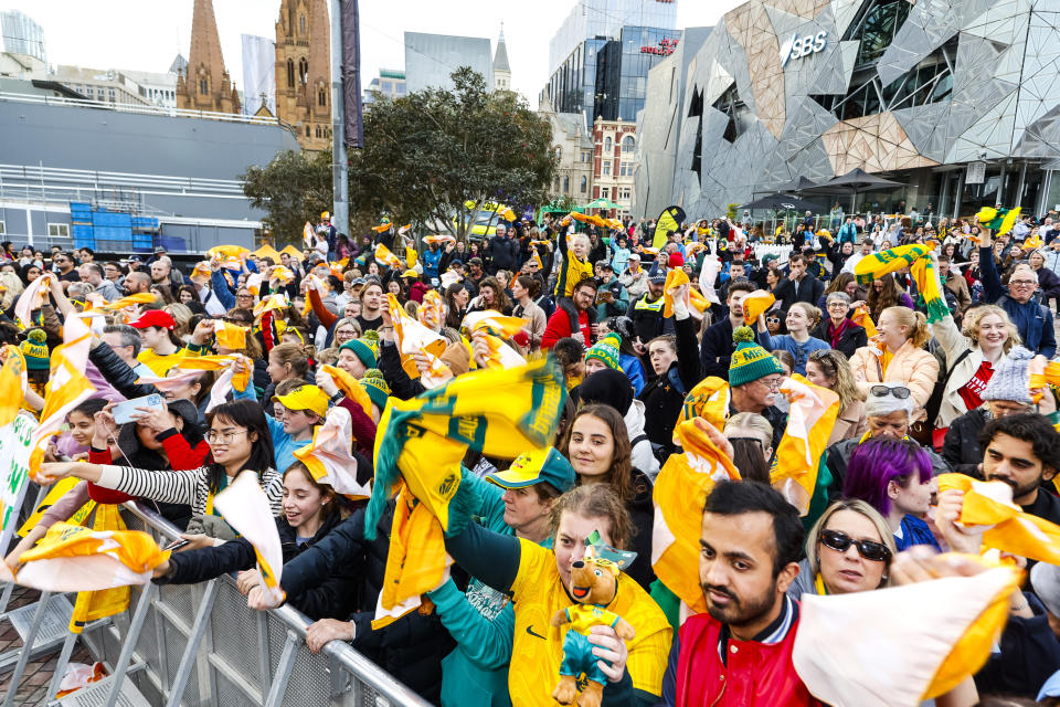 熱情的澳洲球迷。 (Photo by George Hitchens/SOPA Images/LightRocket via Getty Images)