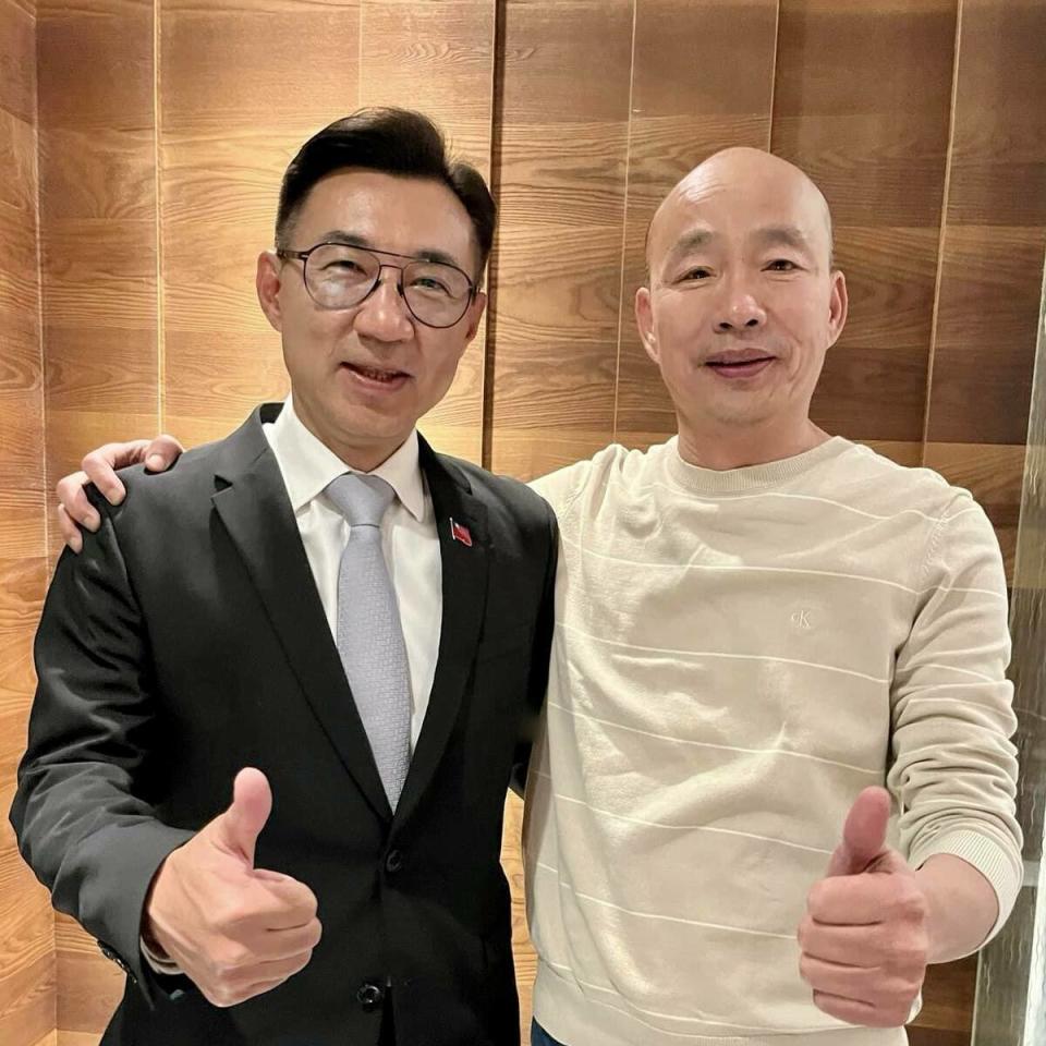 韓國瑜向大家表達感謝，並說他與江啟臣會堅定攜手，就以這組合來迎接立法院正副龍頭挑戰，也尋求最大的支持，強調他與江啟臣會雙進雙出，是核心的理念。   圖：取自江啟臣臉書（資料照）。