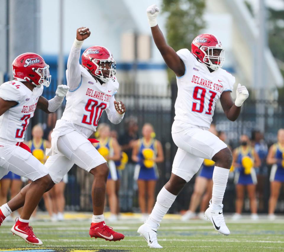 Delaware State withstood a late rally by South Caroline State, to win in overtime, 27-24.
