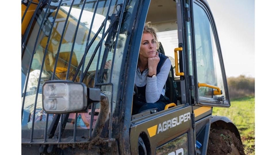 Lisa Hogan works on the farm with Jeremy