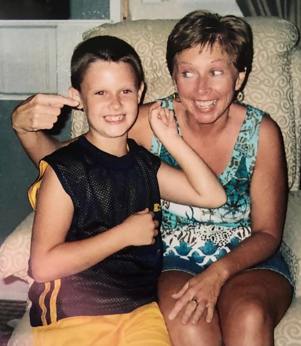 10-year-old Colton Wright sits next to his aunt, Cassandra Smith, in 2007.