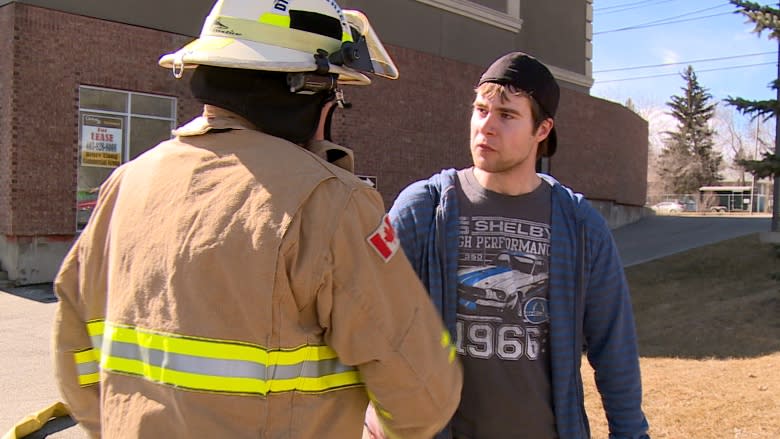 Witnesses hailed as heroes following Macleod Trail strip mall fire