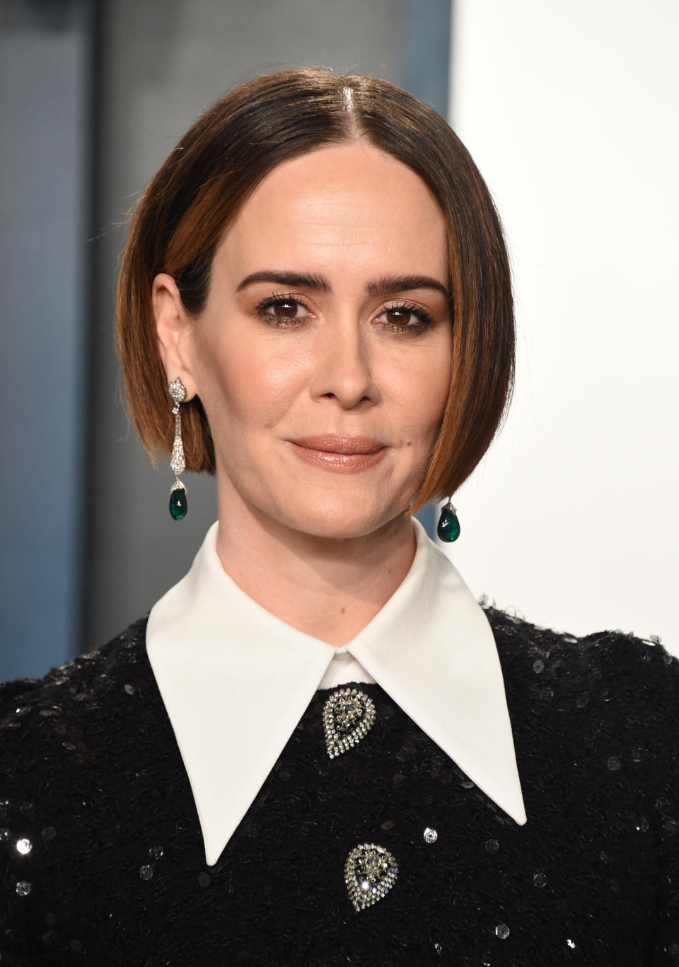 In a 2015 interview with Dallas Voice, Sarah Paulson talked about how she accidentally came out by kissing then-girlfriend Cherry Jones who had just won a Tony Award: 