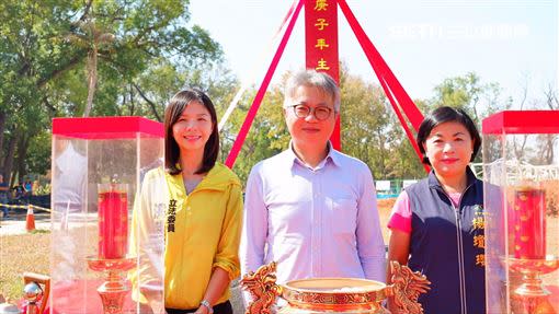2020台灣燈會主燈動土儀式，洪慈庸、楊瓊瓔首度同台。（圖／翻攝畫面）