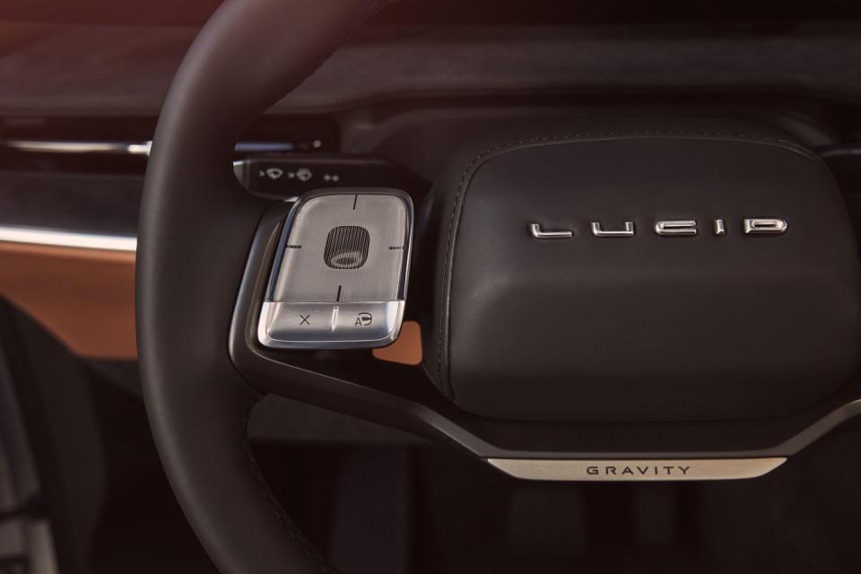 2025 lucid motors gravity interior