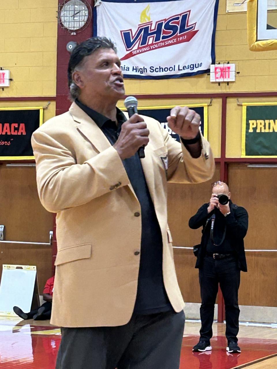 Former Cincinnati Bengals great and Hall of Famer Anthony Munoz speaks to freshman and sophomore students Monday, Oct. 16, 2023, at Petersburg High School.