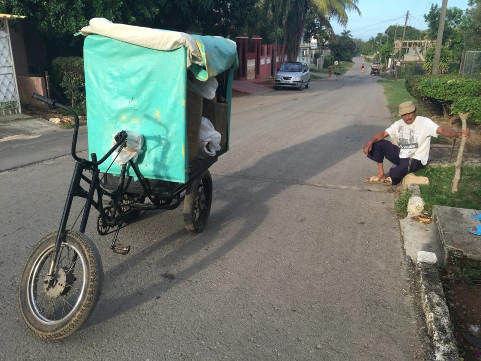 Bread sales on three wheels