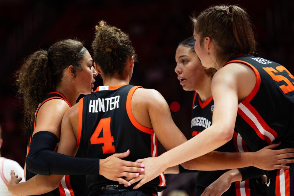 Oregon State Beavers players circle up during the women’s college basketball game between the Utah Utes and the Oregon State Beavers at the Jon M. Huntsman Center in Salt Lake City on Friday, Feb. 9, 2024. | Megan Nielsen, Deseret News