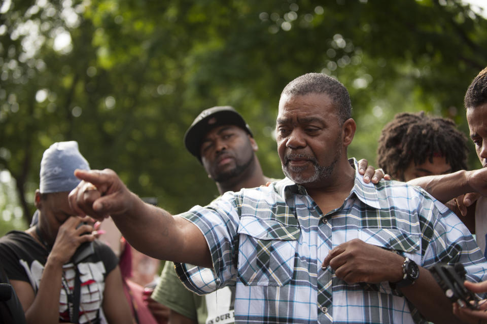 Clarence D. Castile, uncle of Philando Castile, speaks outside the Governor's Mansion on July 7, 2016 in St. Paul, Minnesota. Philando Castile was shot and killed last night, July 6, 2016, by a police officer in Falcon Heights, MN. (Photo by Stephen Maturen/Getty Images)