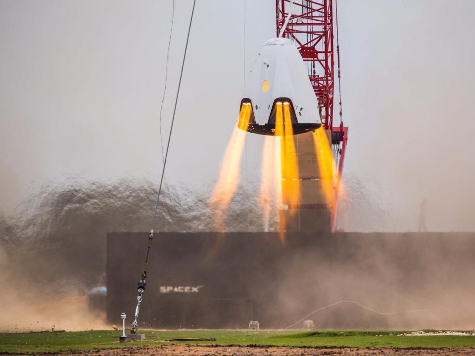 dragon capsule test firing spacex flickr 24159153709_2bcfd31614_o