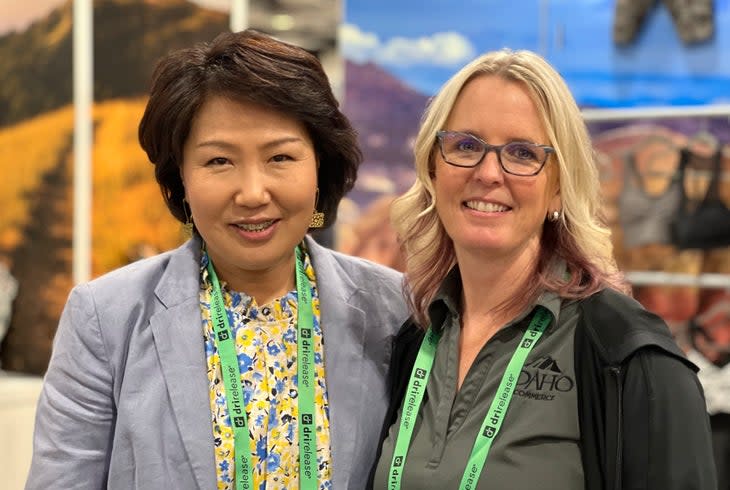 Sharon Kim (left) and Tina Salisbury