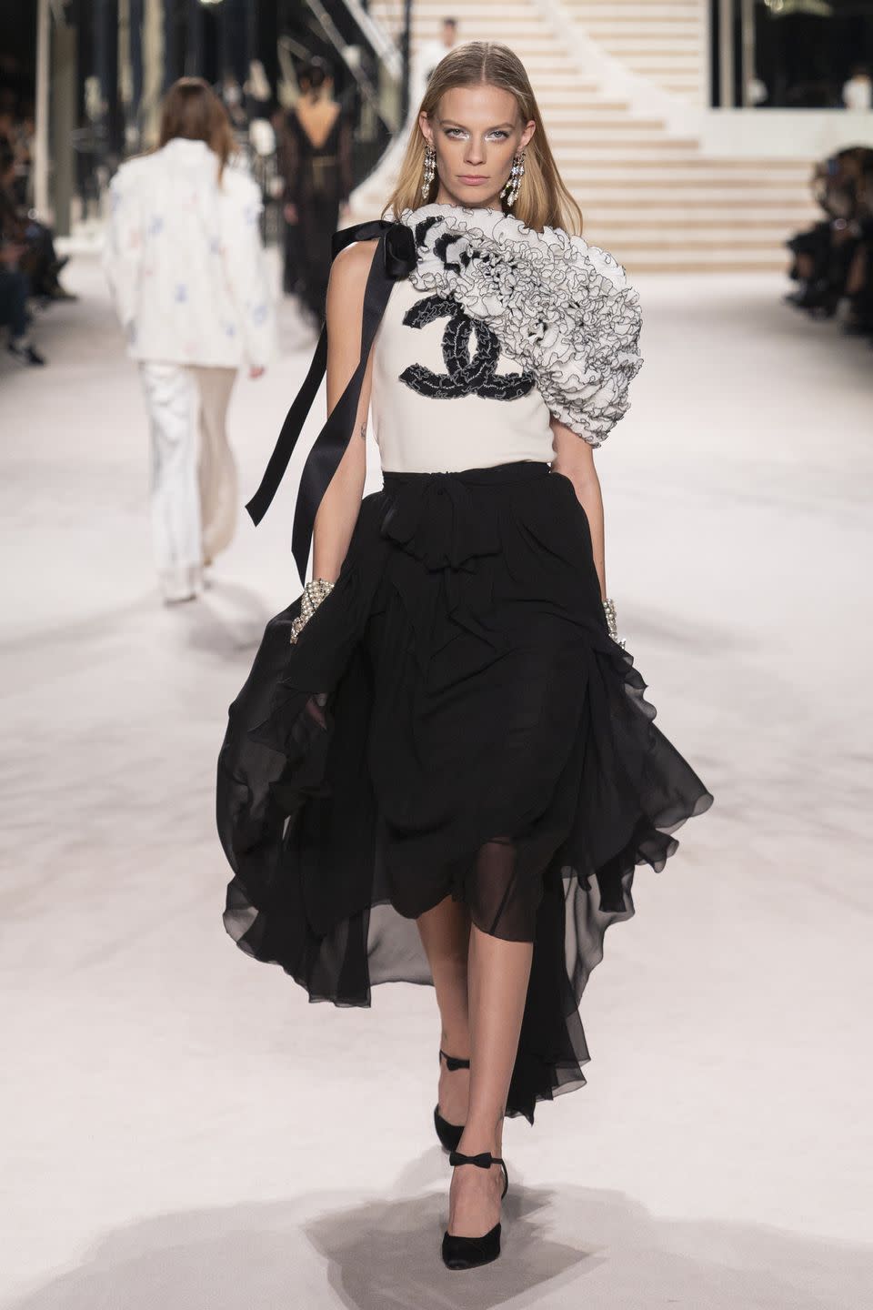 Chanel's Métiers d'Art 2020 Collection Reinforces Coco's House Codes