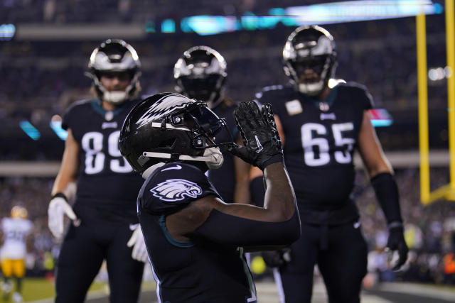 Philadelphia Eagles' A.J. Brown in action during an NFL football game,  Sunday, Nov. 27, 2022, in Philadelphia. (AP Photo/Matt Rourke Stock Photo -  Alamy