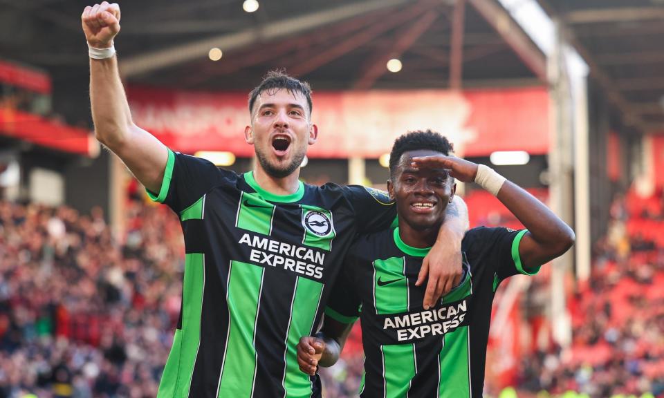 <span>Simon Adingra (right) celebrates making it 5-0 at Bramall Lane for Brighton.</span><span>Photograph: Robbie Jay Barratt/AMA/Getty Images</span>