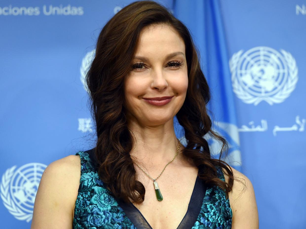 Ashley Judd Posts Photos Of Her Grueling 55 Hour Rescue In The Congo After Shattering Her Leg 8989