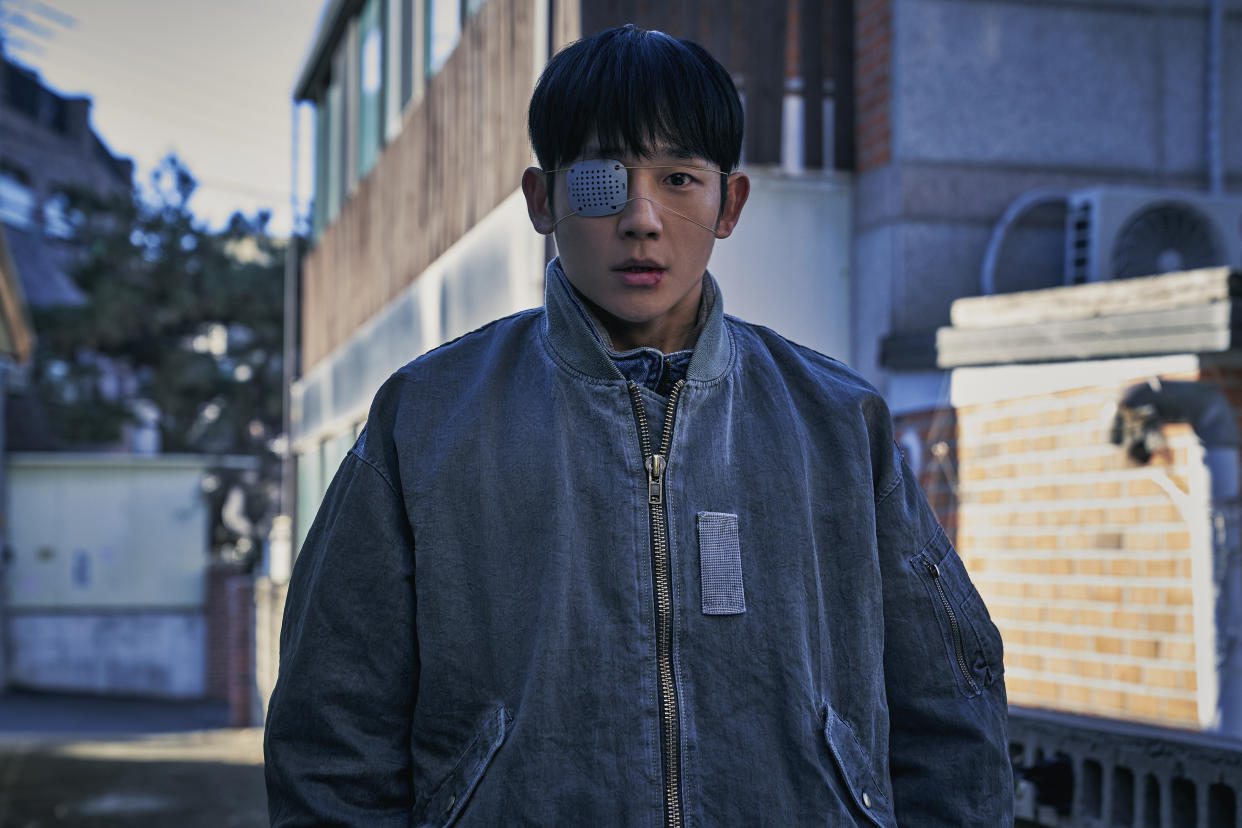 Jung Hae-in as Ha Dong-soo in Connect. (Photo: Disney+)