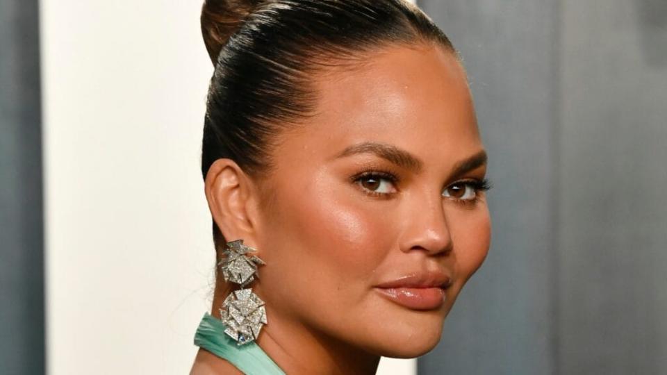 Chrissy Teigen issued a lengthy apology on Instagram and Medium.com for online bullying after she faced the accusations from several people. (Photo by Frazer Harrison/Getty Images)