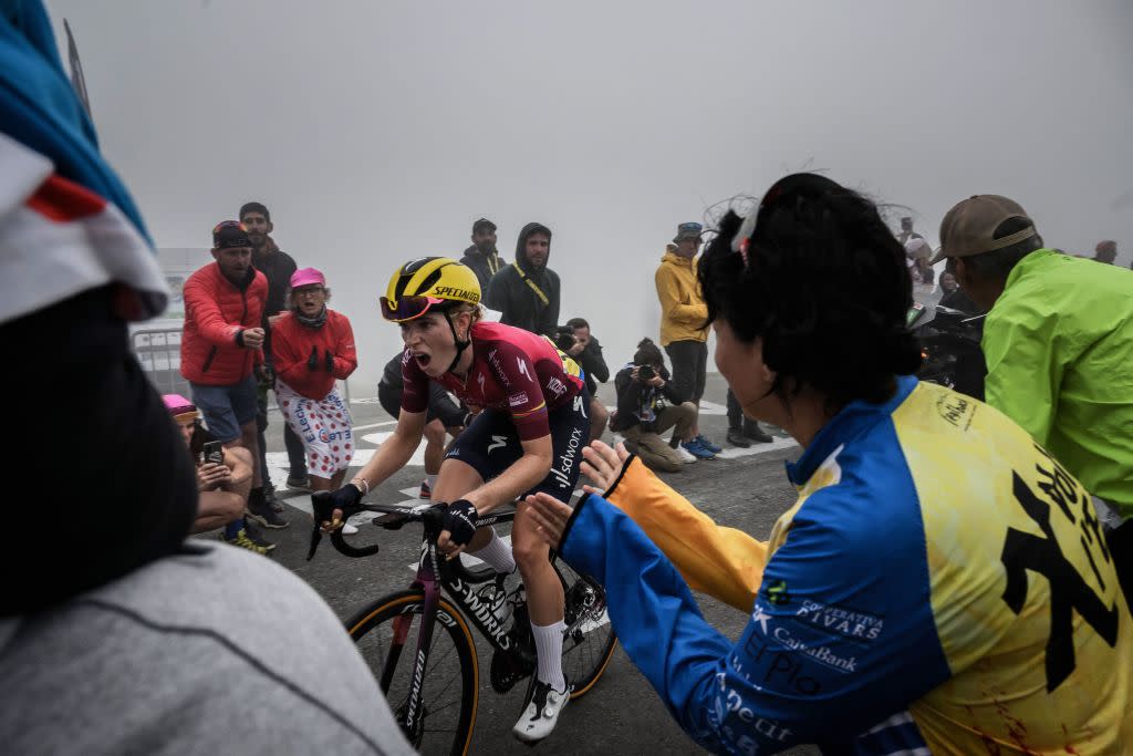  Demi Vollering (SD Worx) climbs the misty Tourmalet with fans cheering her on 