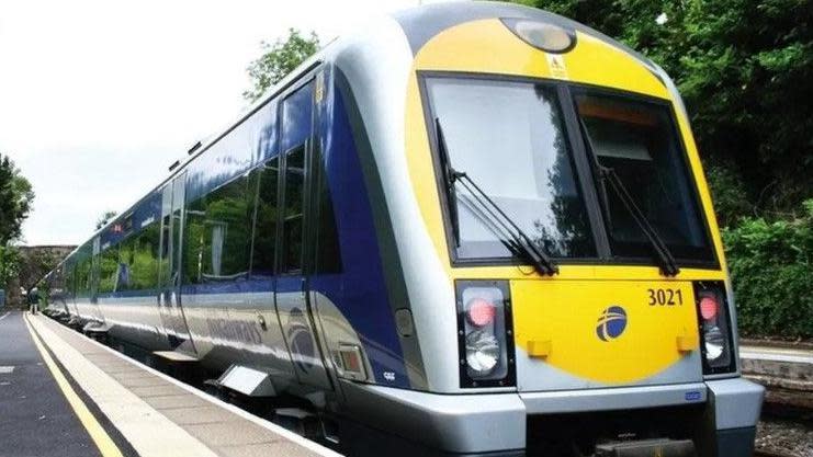 NI Railways train at station