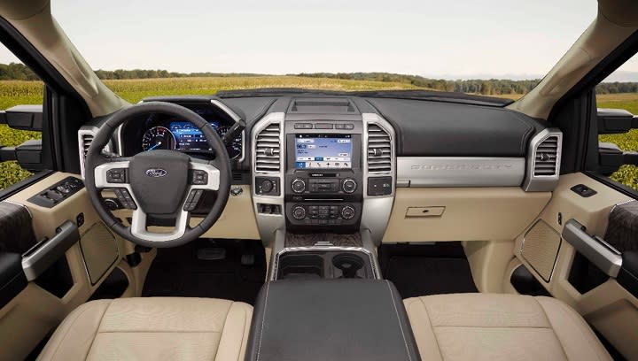 2017 Ford F-250 Lariat interior photo