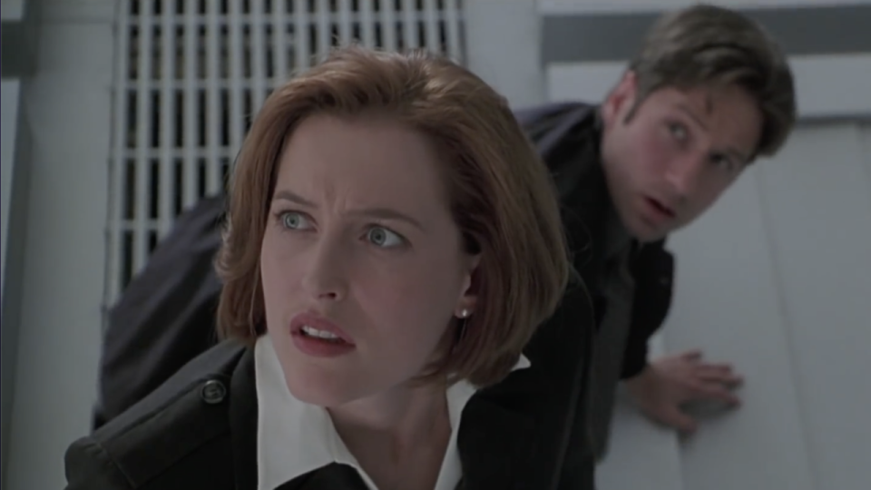 Gillian Anderson and David Duchovny as Agents Scully and Mulder in The X-Files: Fight the Future