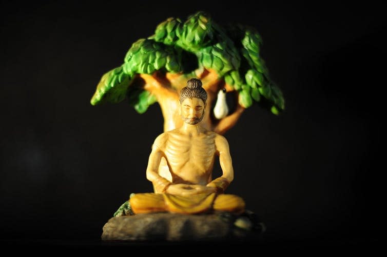 Buddha under the boddhi tree