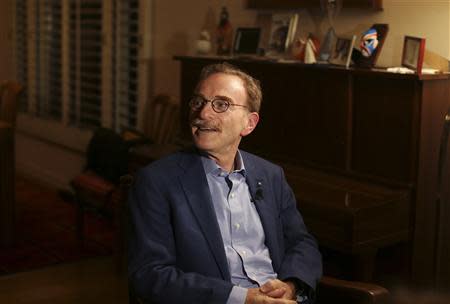 Randy Schekman, a professor at the University of California at Berkeley, is pictured at his home in El Cerrito, California October 7, 2013. REUTERS/Robert Galbraith