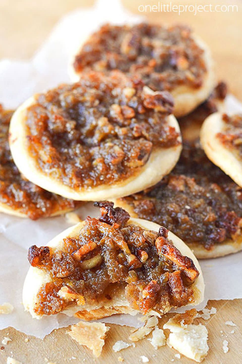 <p>Why worry about making an elaborate dessert when you can bake these quick and easy treats instead? </p><p><strong>Get the recipe at <a rel="nofollow noopener" href="http://onelittleproject.com/pecan-pie-cookies/" target="_blank" data-ylk="slk:One Little Project;elm:context_link;itc:0;sec:content-canvas" class="link ">One Little Project</a>. </strong></p><p><strong>Tools you'll need:</strong> AmazonBasics 3-Piece Baking Sheet ($17 for 3, <a rel="nofollow noopener" href="https://www.amazon.com/dp/B0764KR98C/" target="_blank" data-ylk="slk:amazon.com;elm:context_link;itc:0;sec:content-canvas" class="link ">amazon.com</a>)<br></p>