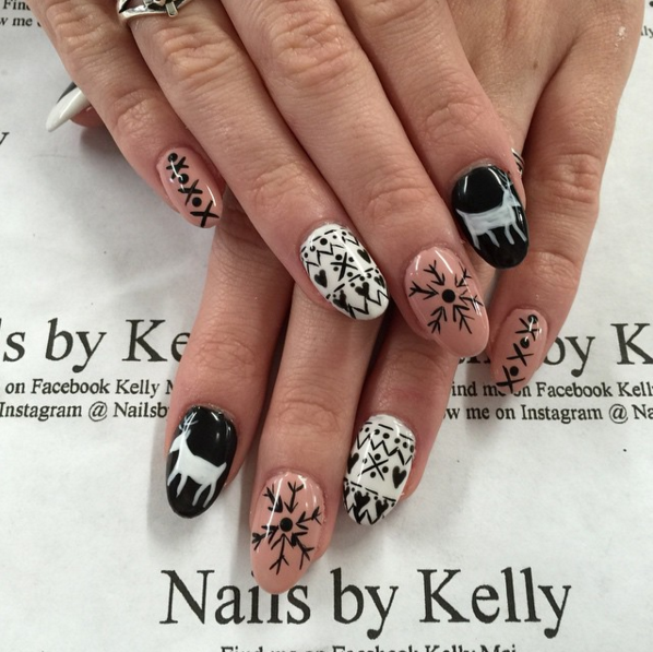 Instagram/nailsbykellymf