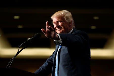 Republican presidential nominee Donald Trump holds a campaign rally in Green Bay, Wisconsin, U.S. October 17, 2016. REUTERS/Jonathan Ernst