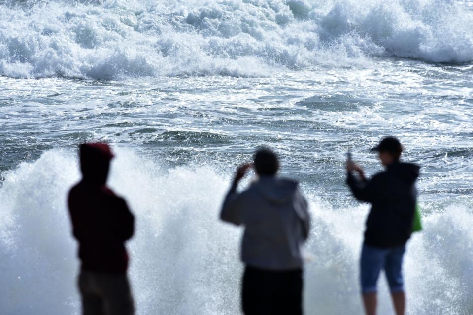 EAST ORLEANS 09/15/23 Heavy surf pounds the coastline at Nauset Beach in East Orleans on the incoming tide as Hurricane Lee, still south of Cape Cod, advanced northward. Steve Heaslip/Cape Cod Times