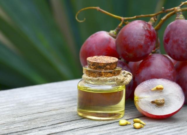 Tomar vino tinto para bajar el colesterol