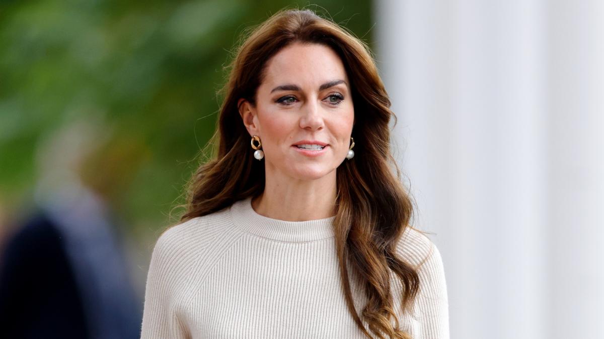 Kate Middleton Scores Style Points in Zara & Chanel at the Rugby
