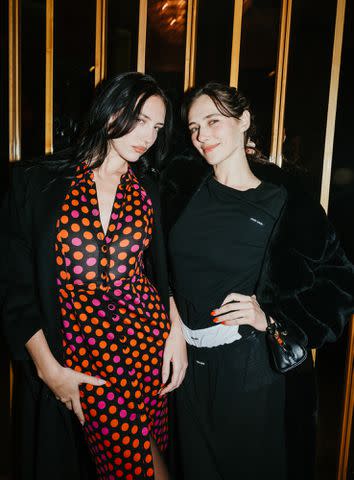 <p>Jade Greene/WWD via Getty</p> Sydney Carlson and Devon Lee Carlson