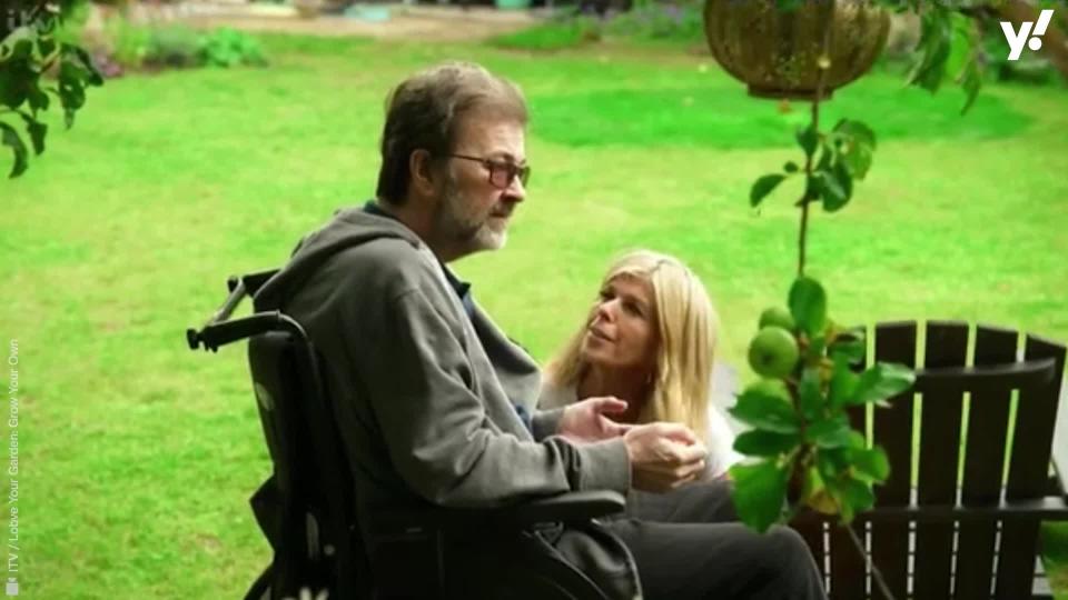 <p>Appearing on a new episode of Love Your Garden, Kate Garraway was shown sharing her new garden area with husband Derek Draper who remains wheelchair bound after his well-publicised battle with COVID-19.</p>
