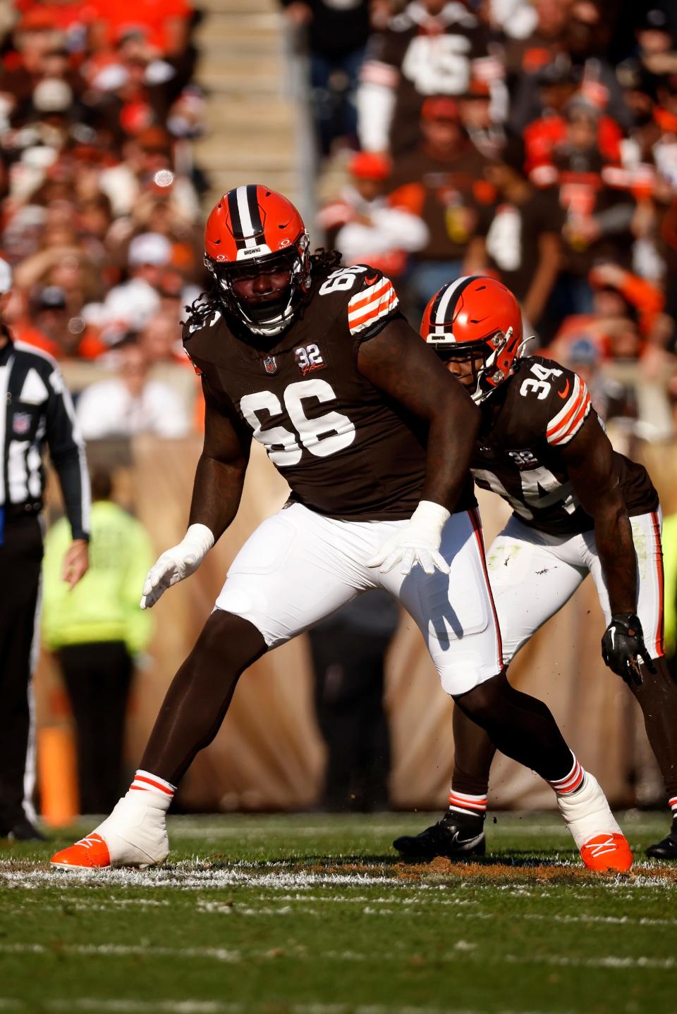 Cleveland Browns offensive tackle James Hudson III (66) looks to make a block against the Arizona Cardinals on Sunday in Cleveland.