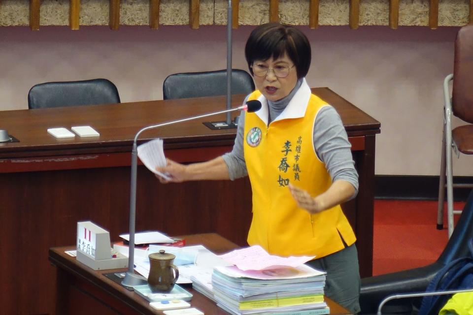 民進黨議員李喬如認為，協商不成就應按議事規則，沒有正當性的清點人數影響選民權益。（記者羅琦文攝）