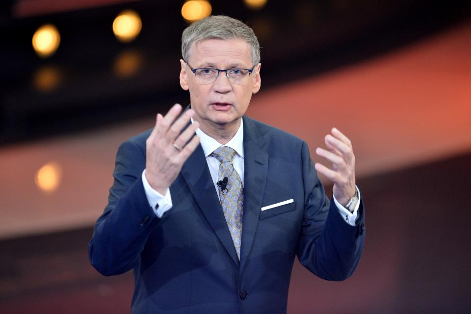 Günther Jauch sprach in einem Interview nun erstmals über die Gründe für das Ende seiner Talkshow “Günther Jauch”. (Bild: Michael Gottschalk/Getty Images)