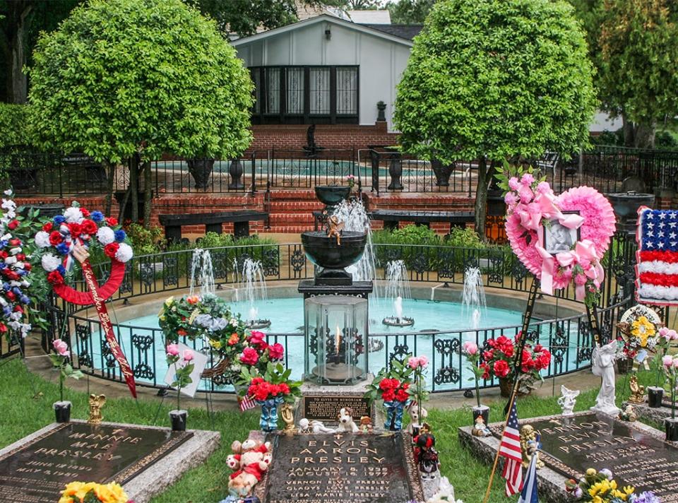 Elvis Presley, Graceland Memorial Garden, Memphis Tennessee