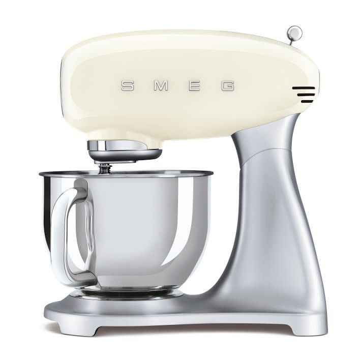 24) Stand Mixer